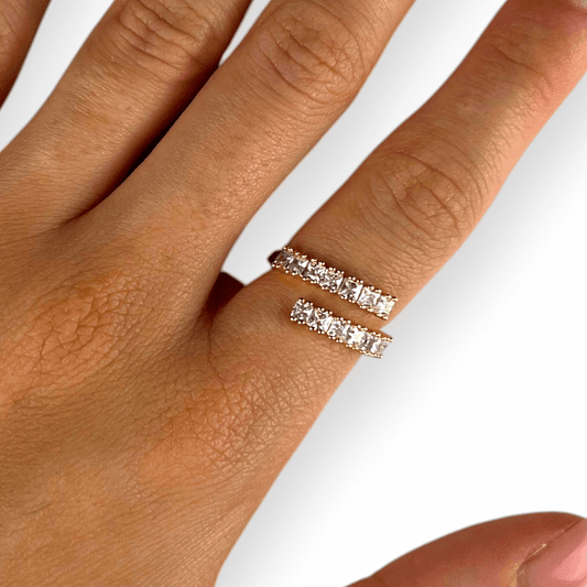 Anello Adore